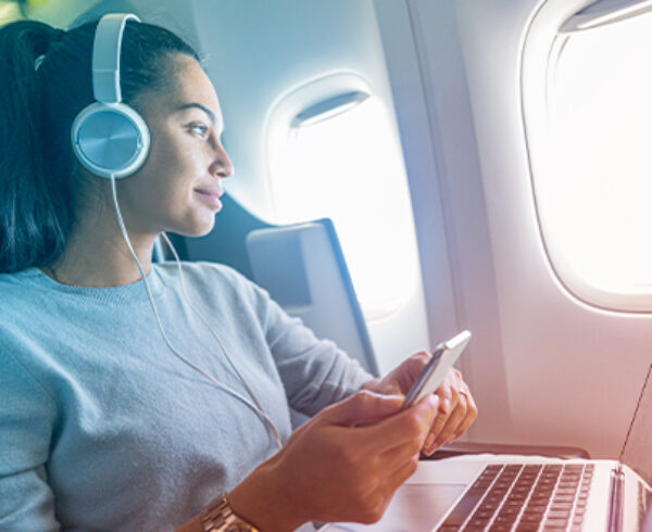 Top Tips for How to Stay Productive During Long Flights